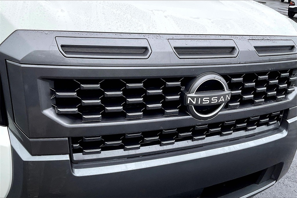 2025 Nissan Frontier SV - Photo 30
