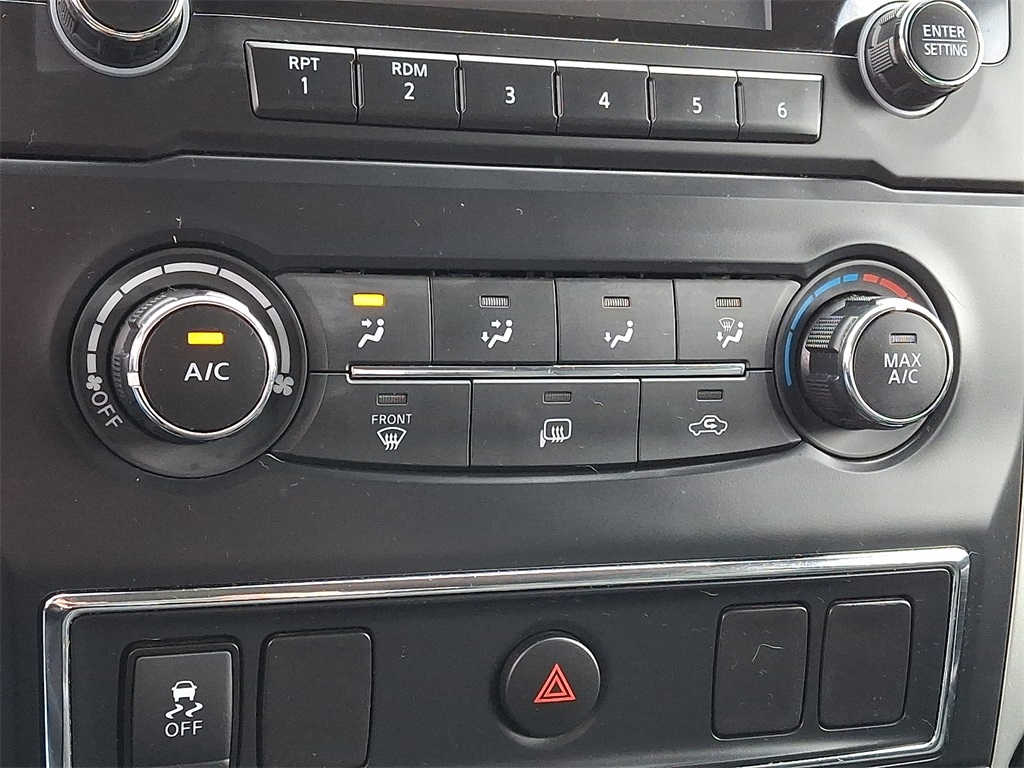 2018 Nissan Titan SV - Photo 15