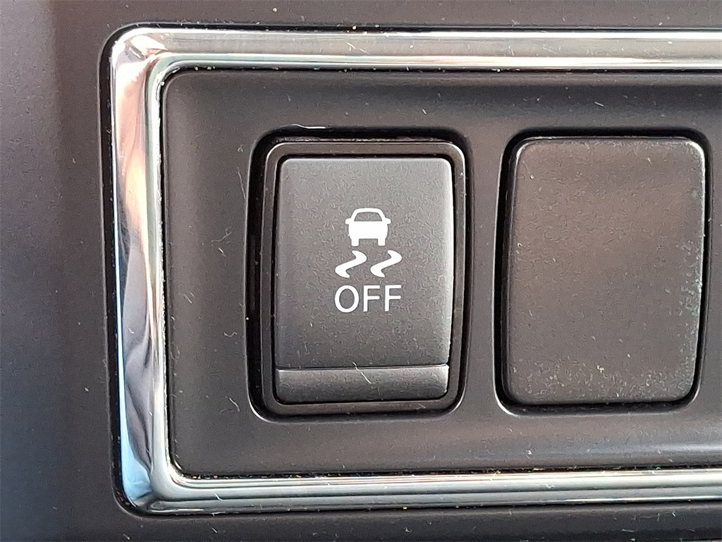 2018 Nissan Titan SV - Photo 22