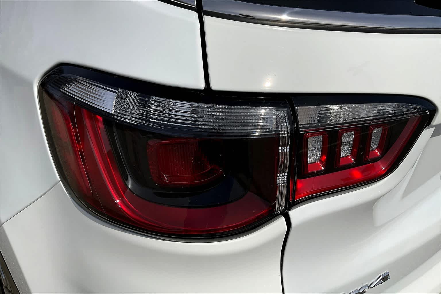 2022 Jeep Compass Limited - Photo 31