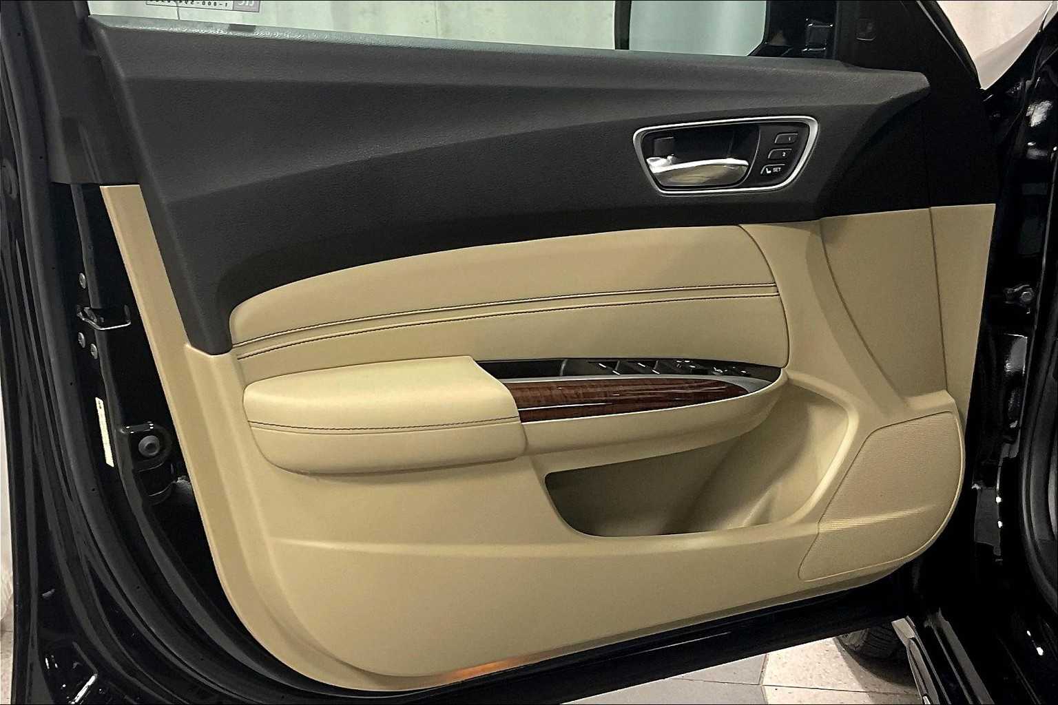2018 Acura TLX w/Technology Pkg - Photo 9