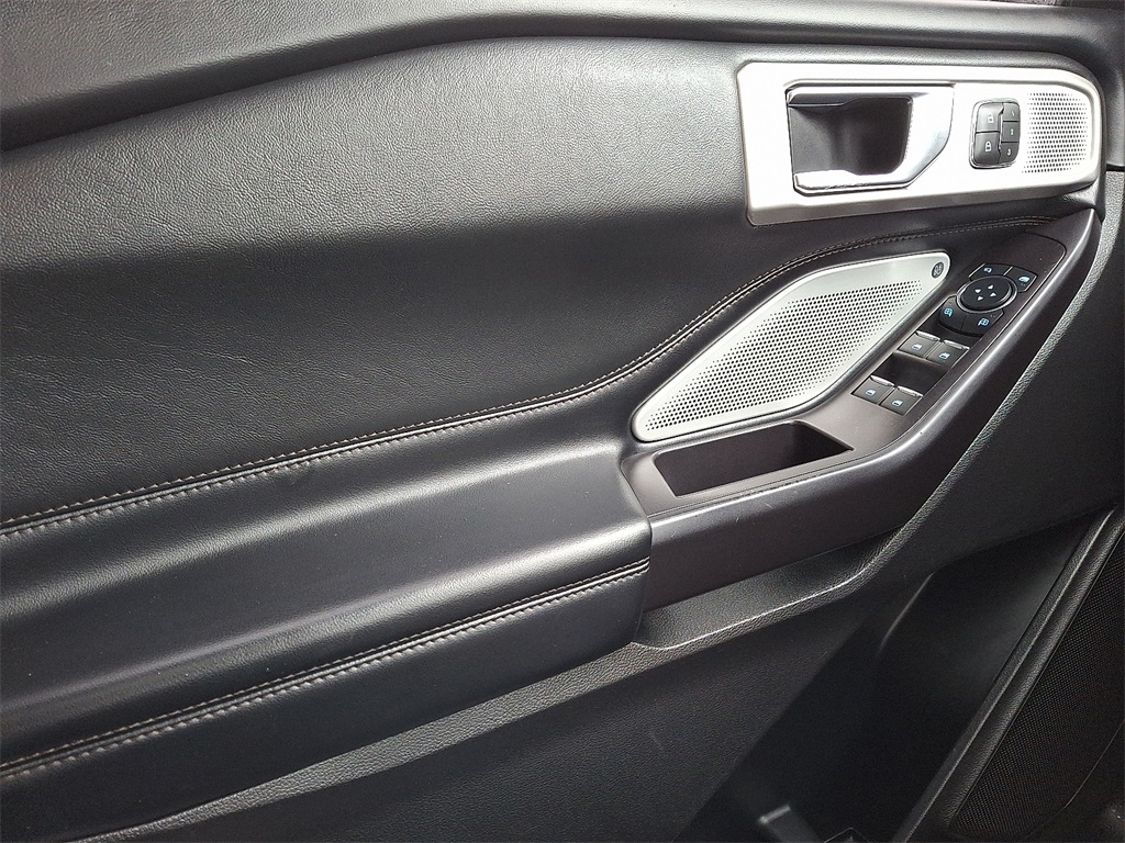 2020 Ford Explorer Platinum - Photo 14
