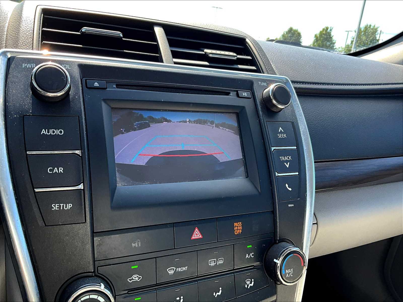 2016 Toyota Camry LE - Photo 19
