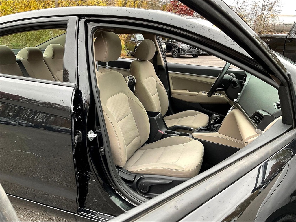 2020 Hyundai Elantra Value Edition - Photo 11