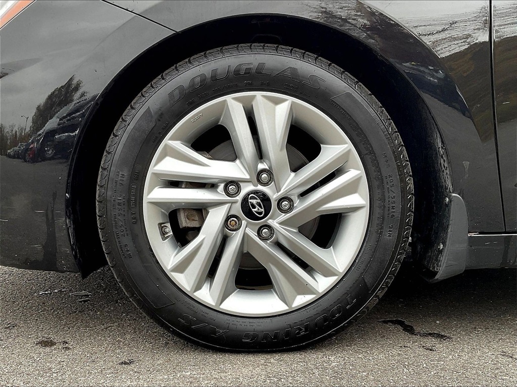 2020 Hyundai Elantra Value Edition - Photo 18