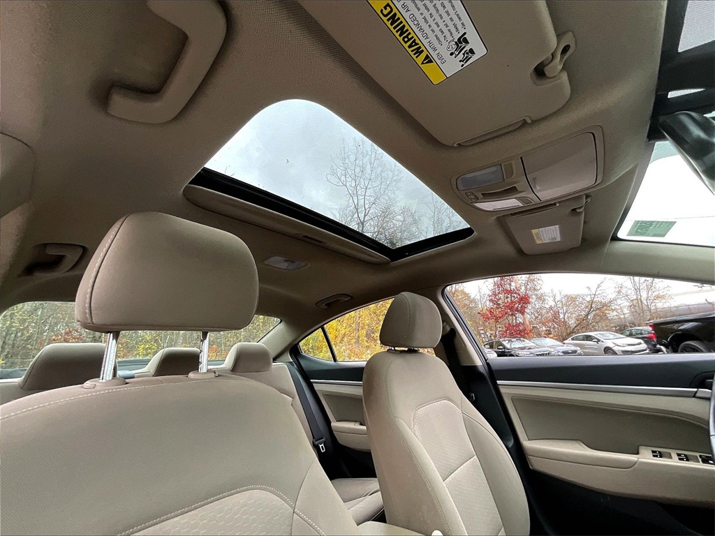 2020 Hyundai Elantra Value Edition - Photo 7