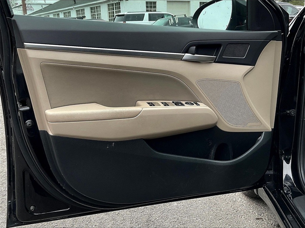 2020 Hyundai Elantra Value Edition - Photo 9