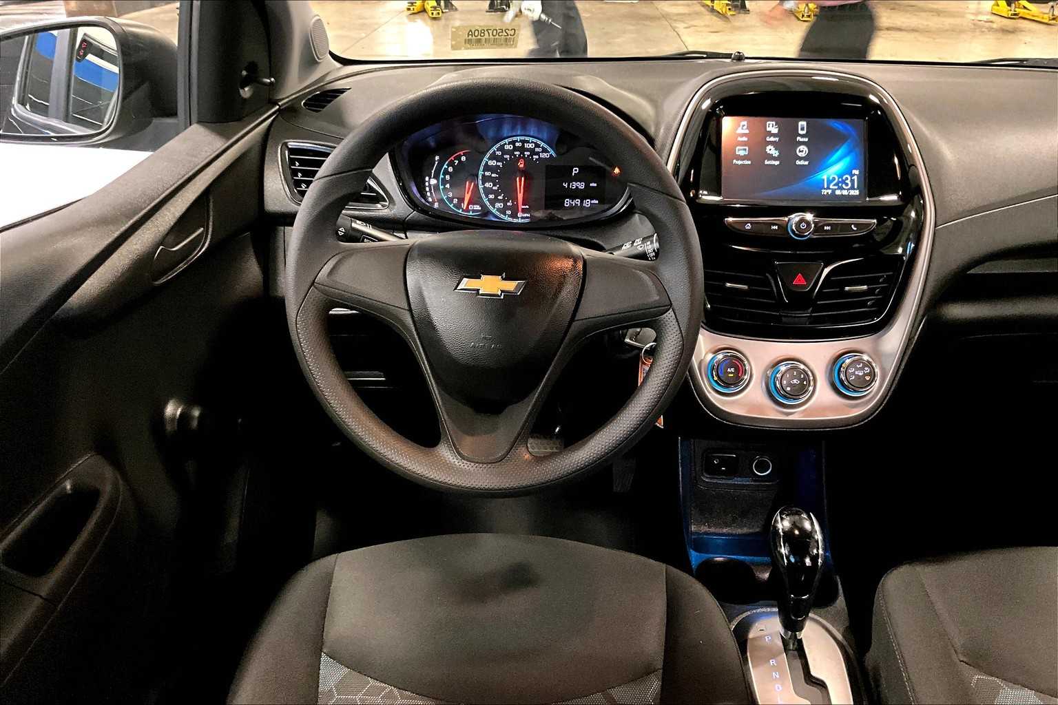 2018 Chevrolet Spark LS - Photo 17