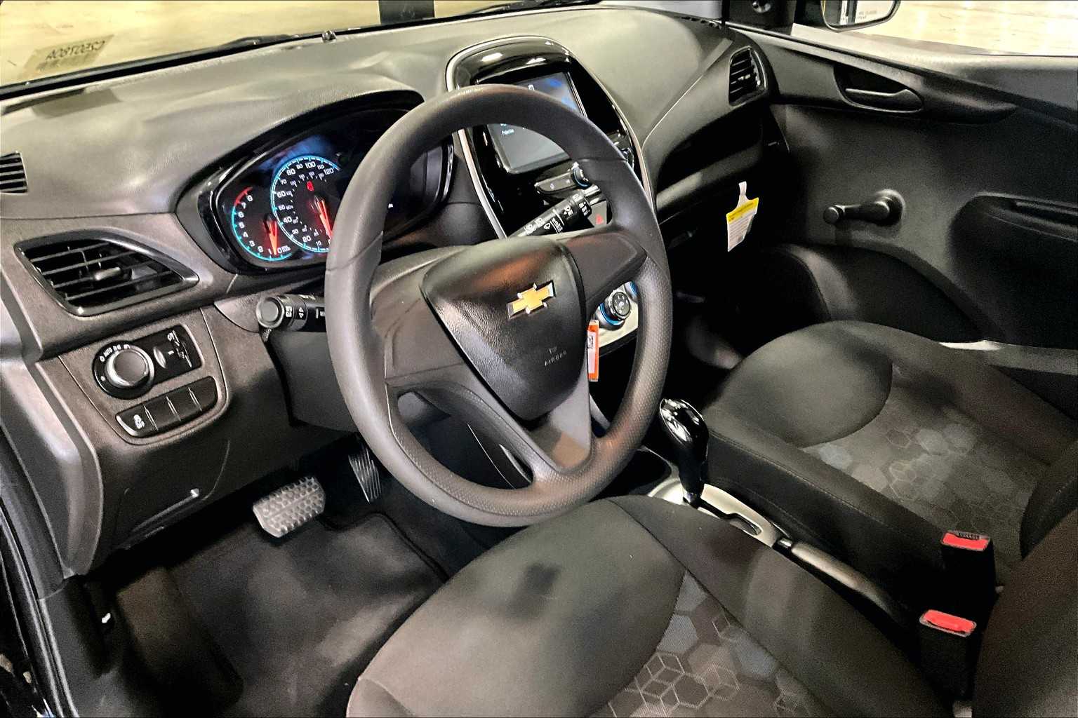 2018 Chevrolet Spark LS - Photo 8