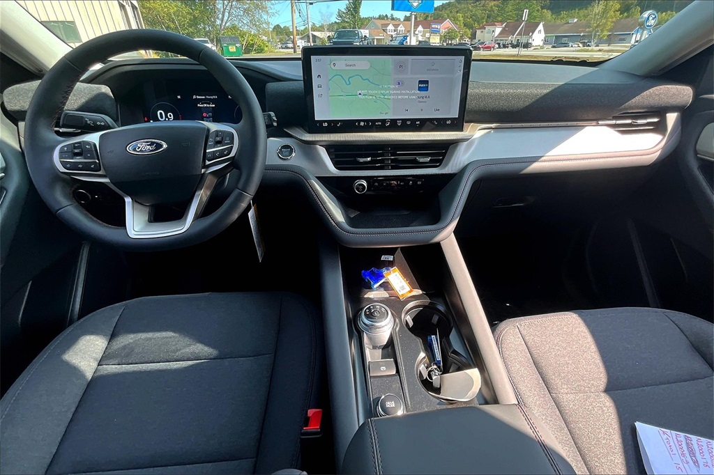 2025 Ford Explorer Active - Photo 6