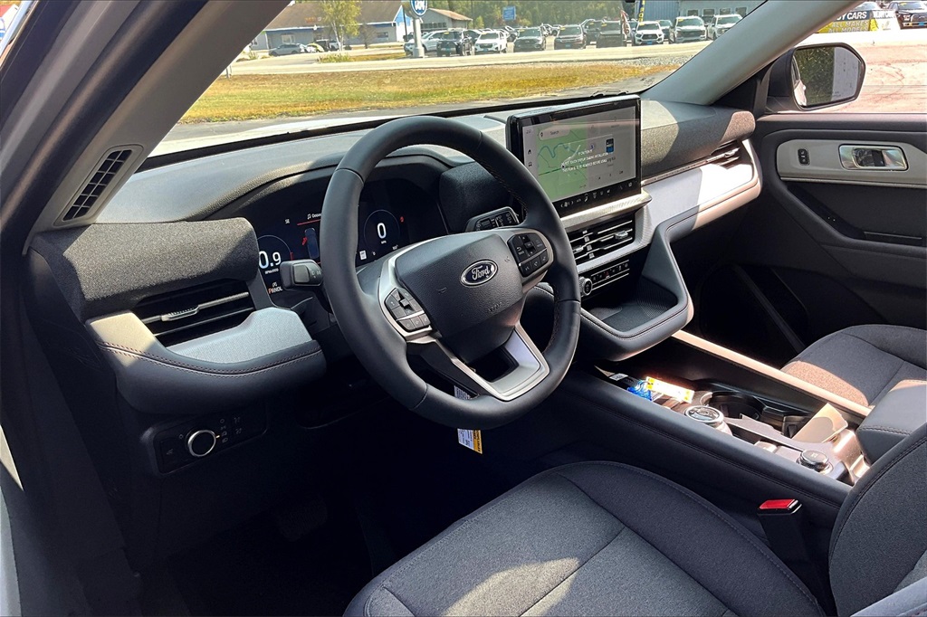 2025 Ford Explorer Active - Photo 7