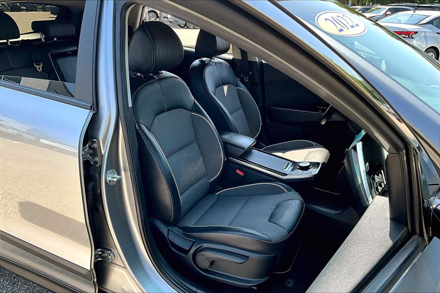 2022 Kia Niro EV EX - Photo 11