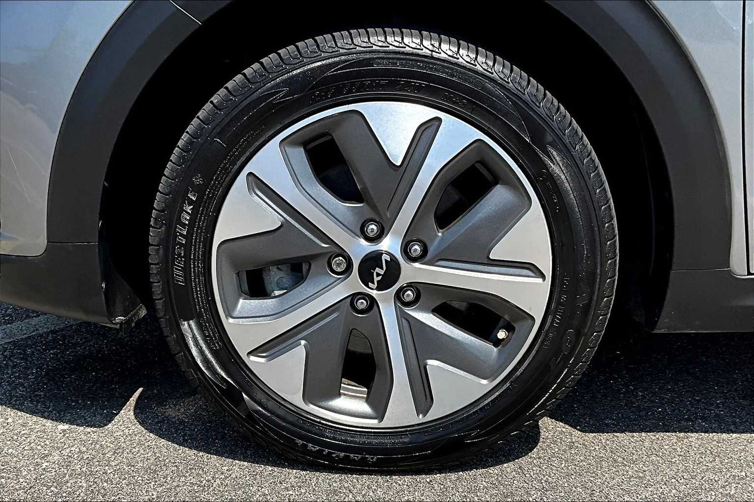 2022 Kia Niro EV EX - Photo 7