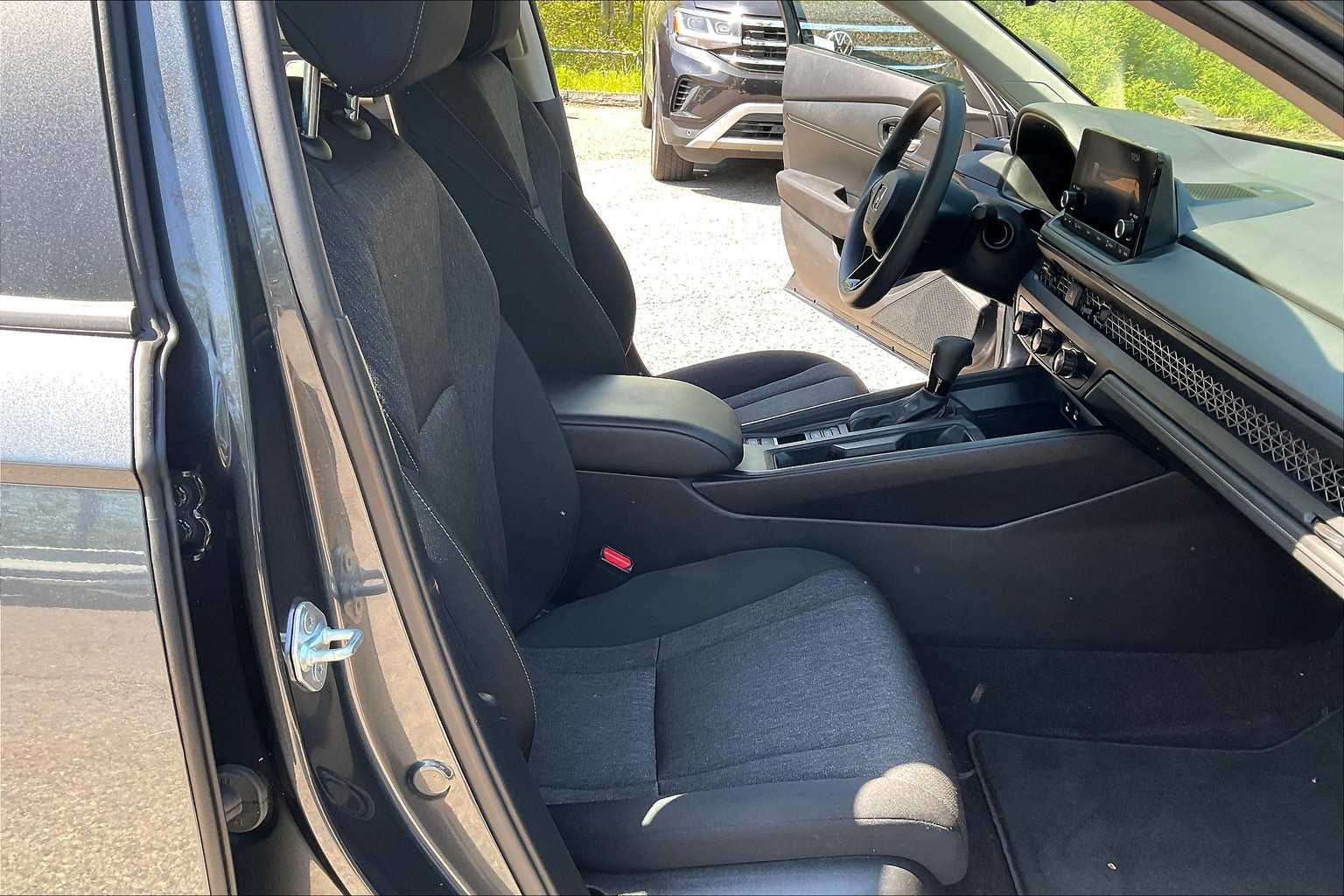 2024 Honda Accord LX - Photo 10
