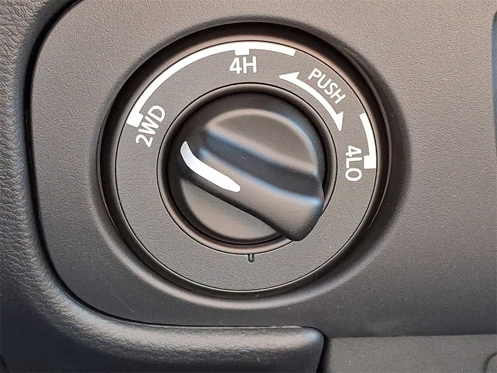 2026 Nissan Frontier PRO-4X - Photo 15