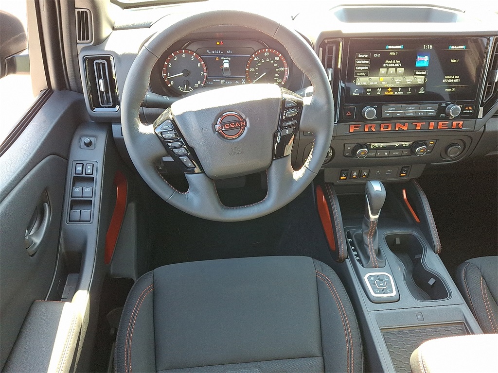 2026 Nissan Frontier PRO-4X - Photo 7