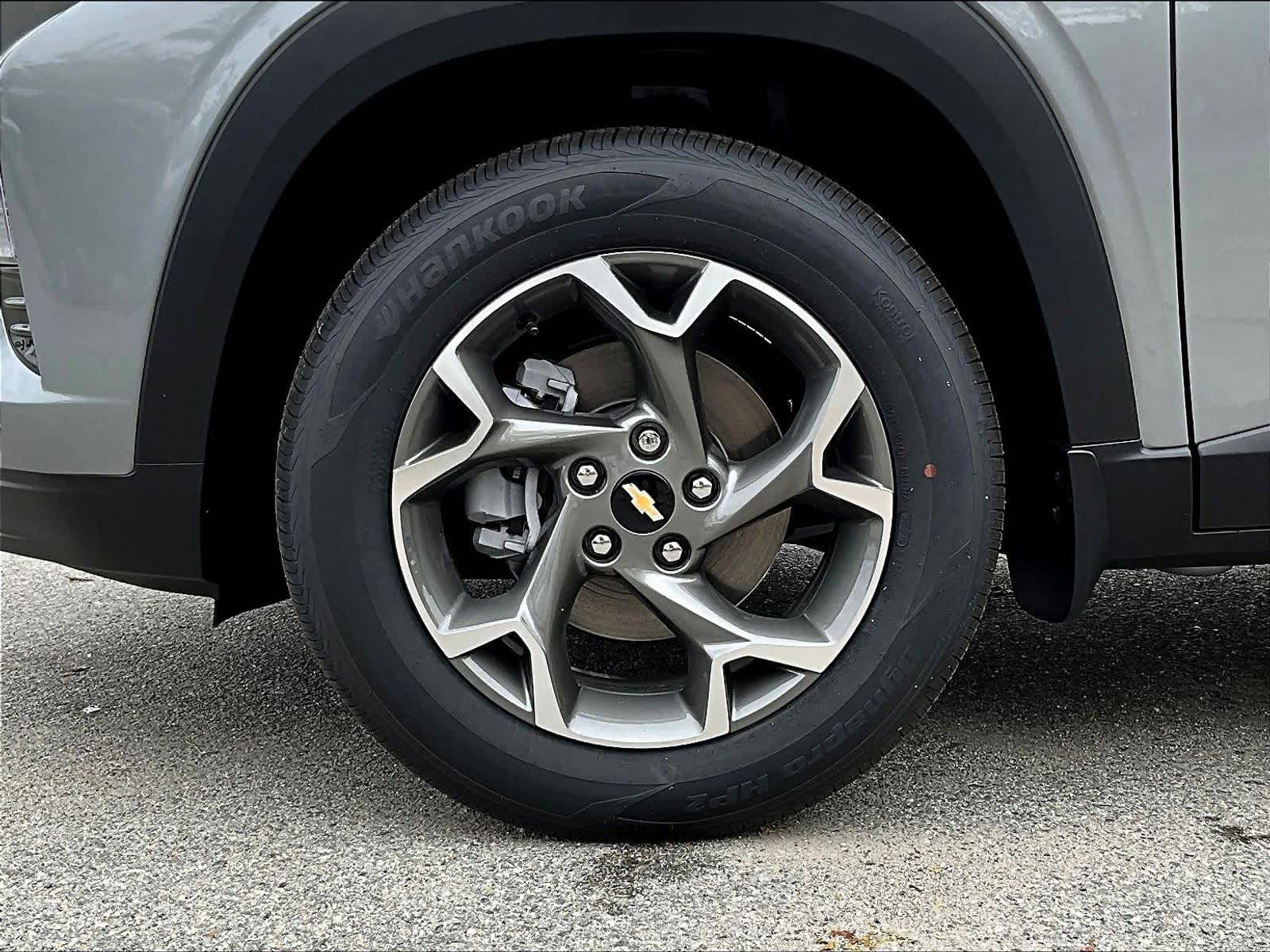 2026 Chevrolet Trax LT - Photo 8