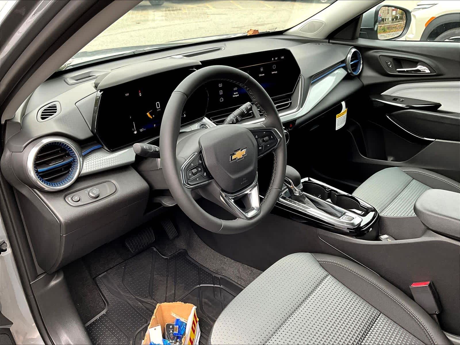 2026 Chevrolet Trax LT - Photo 9