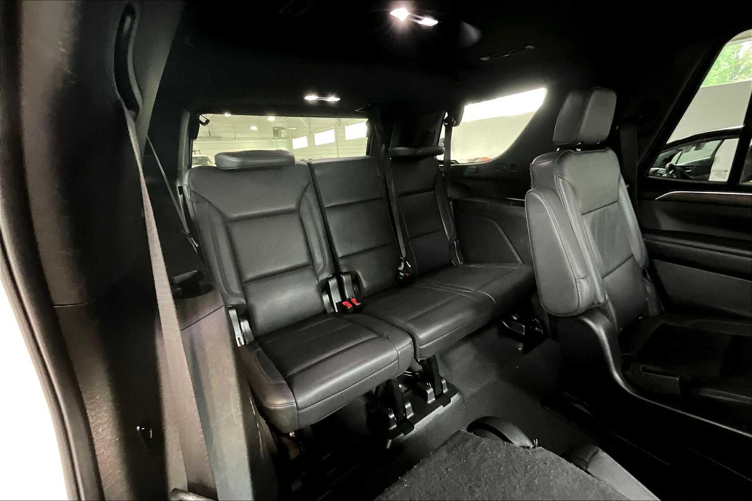 2022 Chevrolet Tahoe LT - Photo 17