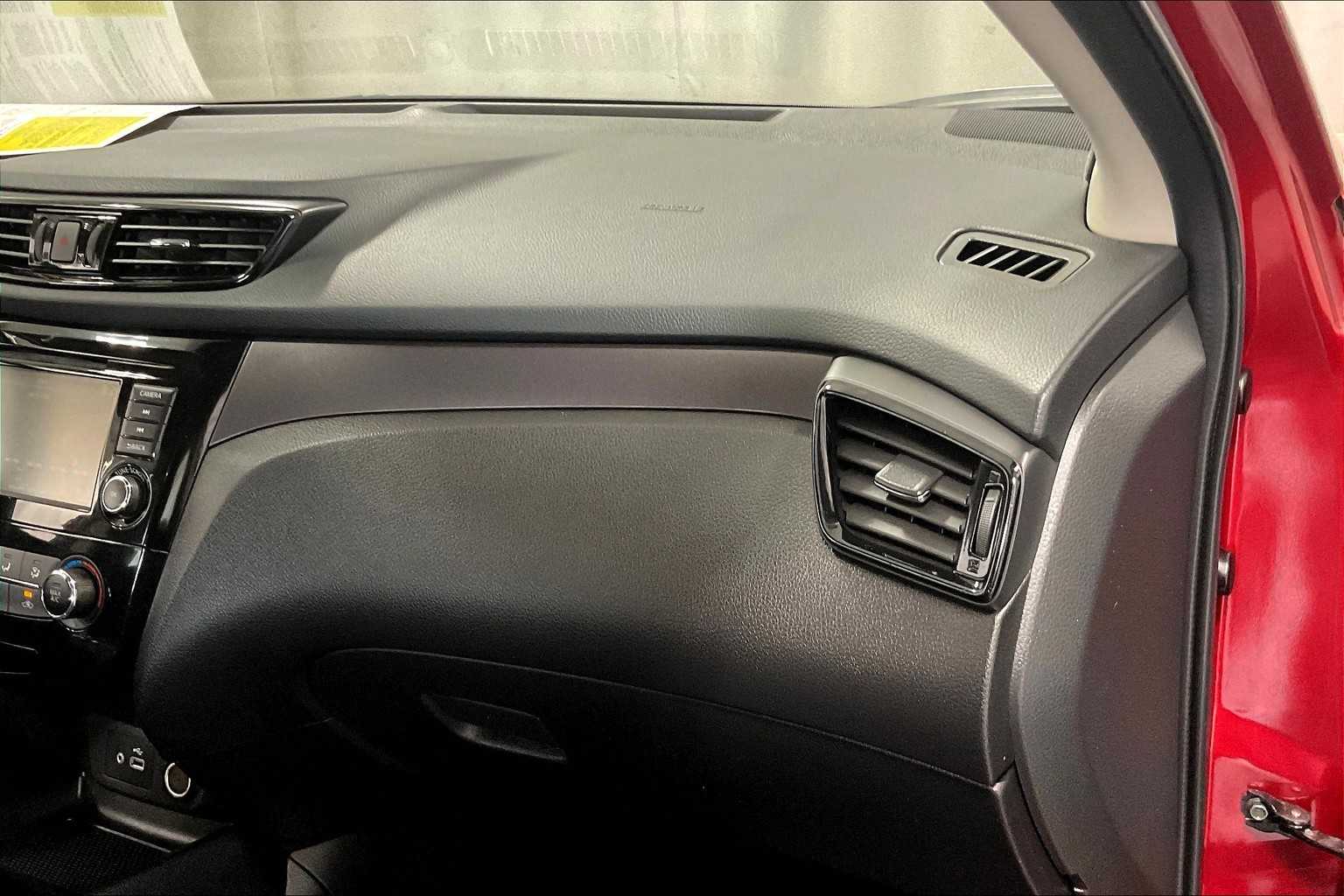 2022 Nissan Rogue Sport S - Photo 13