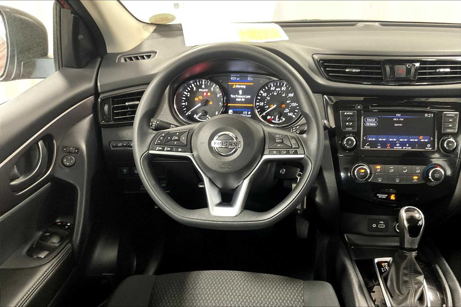 2022 Nissan Rogue Sport S - Photo 17