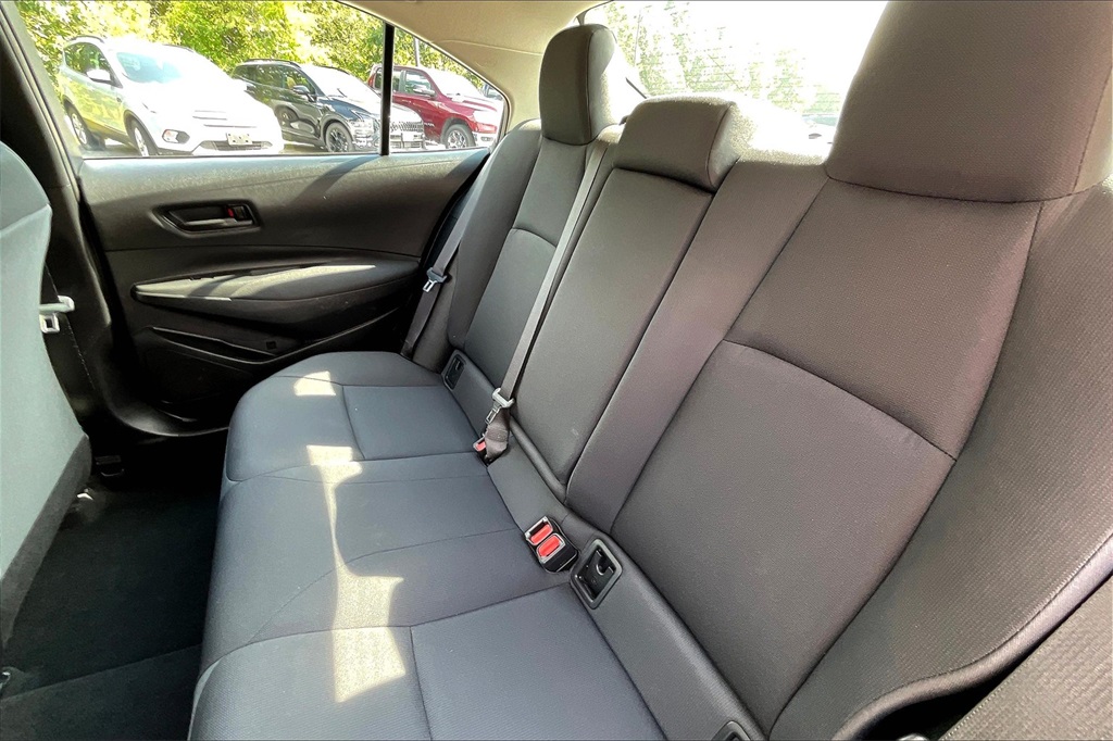 2022 Toyota Corolla LE - Photo 14