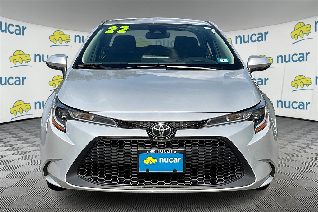 2022 Toyota Corolla LE - Photo 2