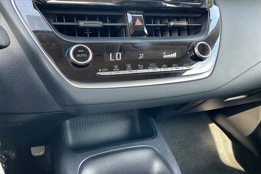 2022 Toyota Corolla LE - Photo 24