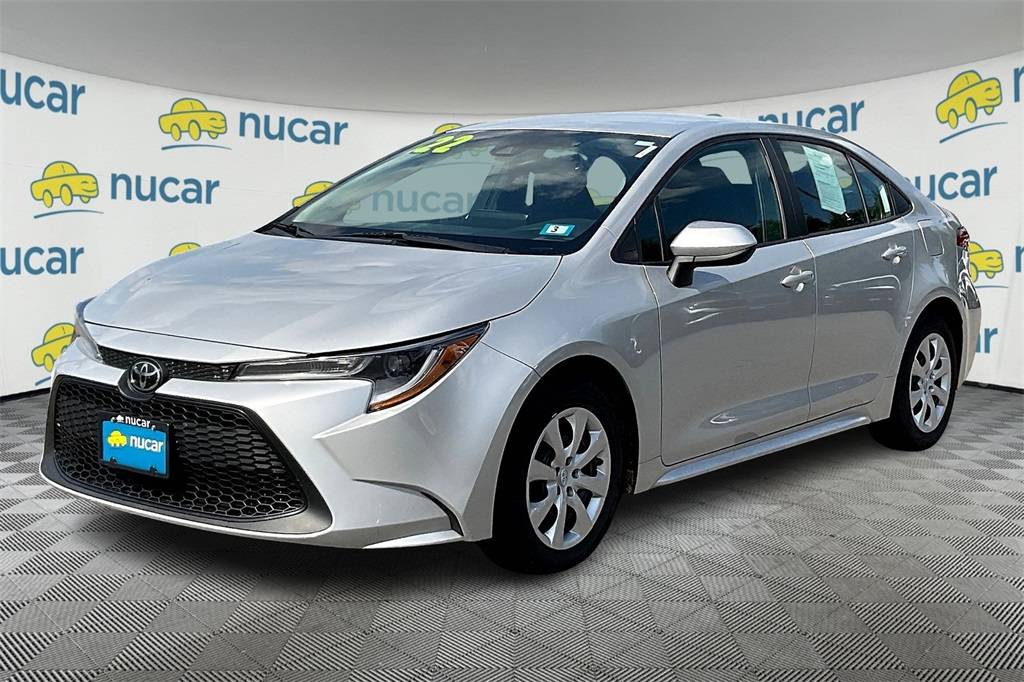 2022 Toyota Corolla LE - Photo 3