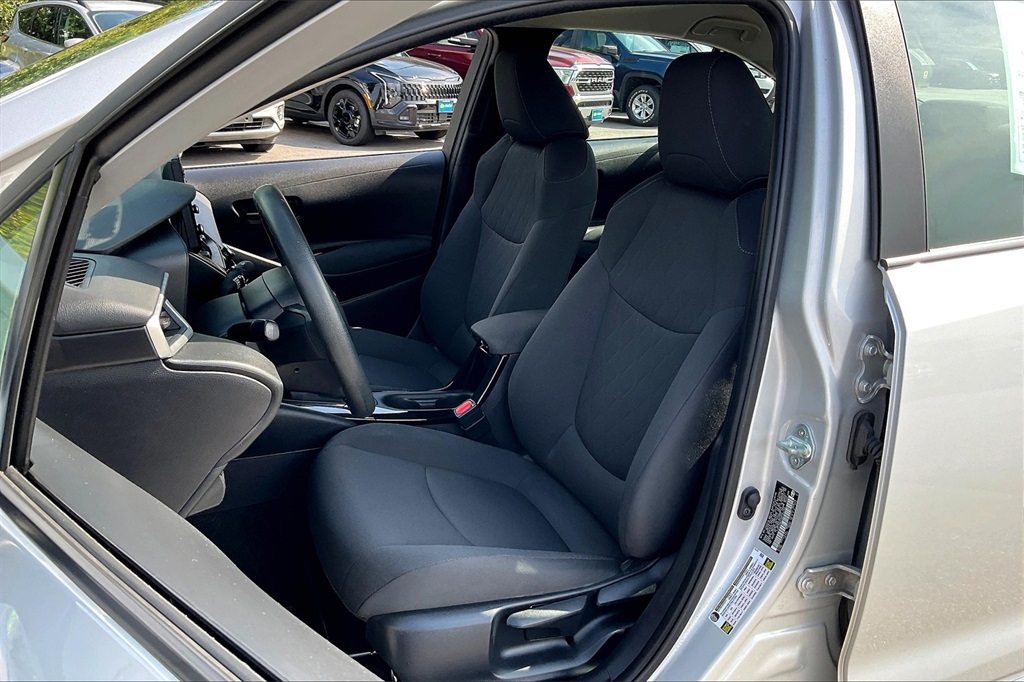 2022 Toyota Corolla LE - Photo 9