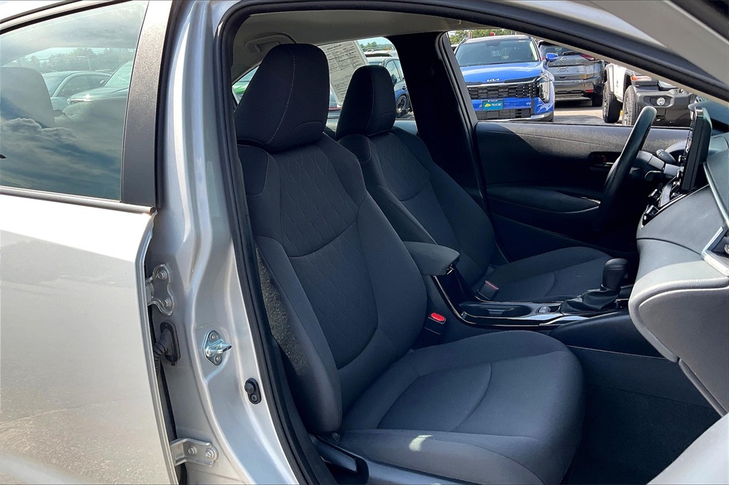 2022 Toyota Corolla LE - Photo 10