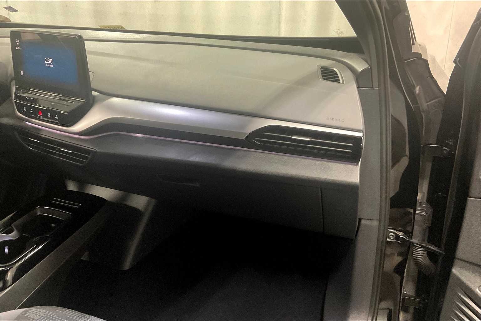 2021 Volkswagen ID.4 Pro - Photo 13