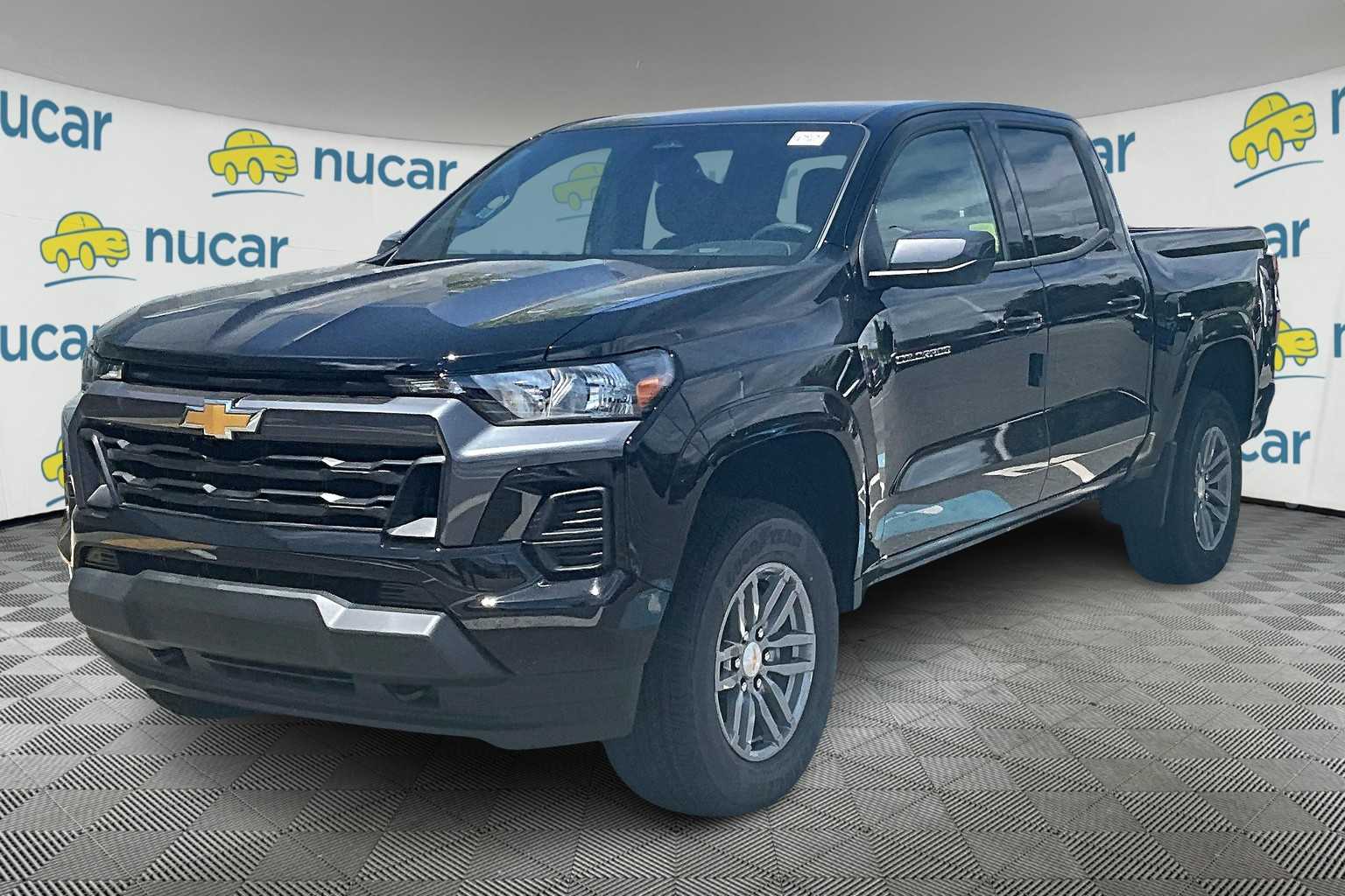 2025 Chevrolet Colorado 4WD LT - Photo 4