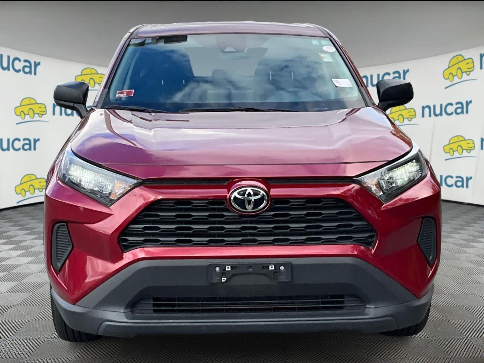 2022 Toyota RAV4 LE - Photo 2