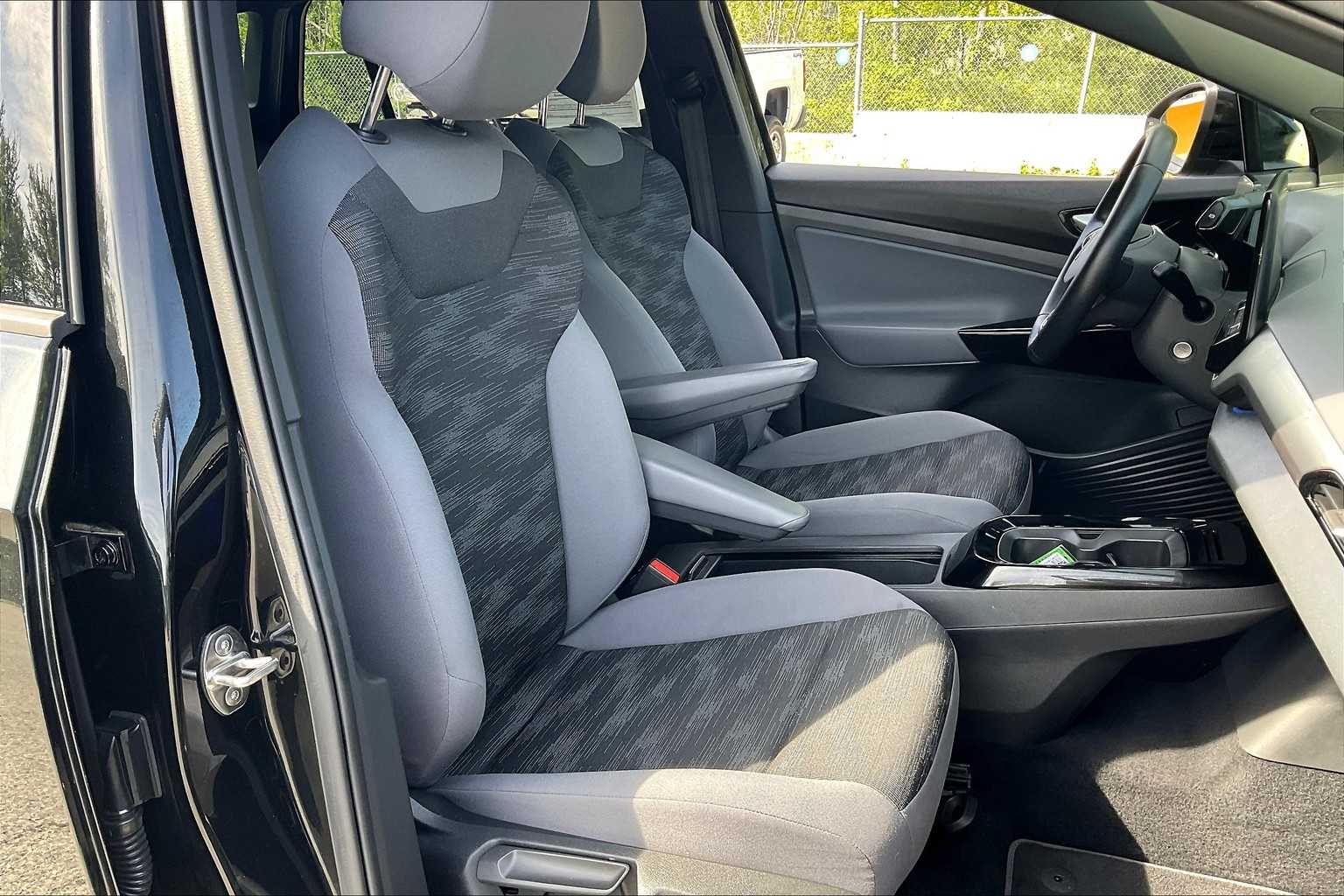 2021 Volkswagen ID.4 Pro - Photo 11