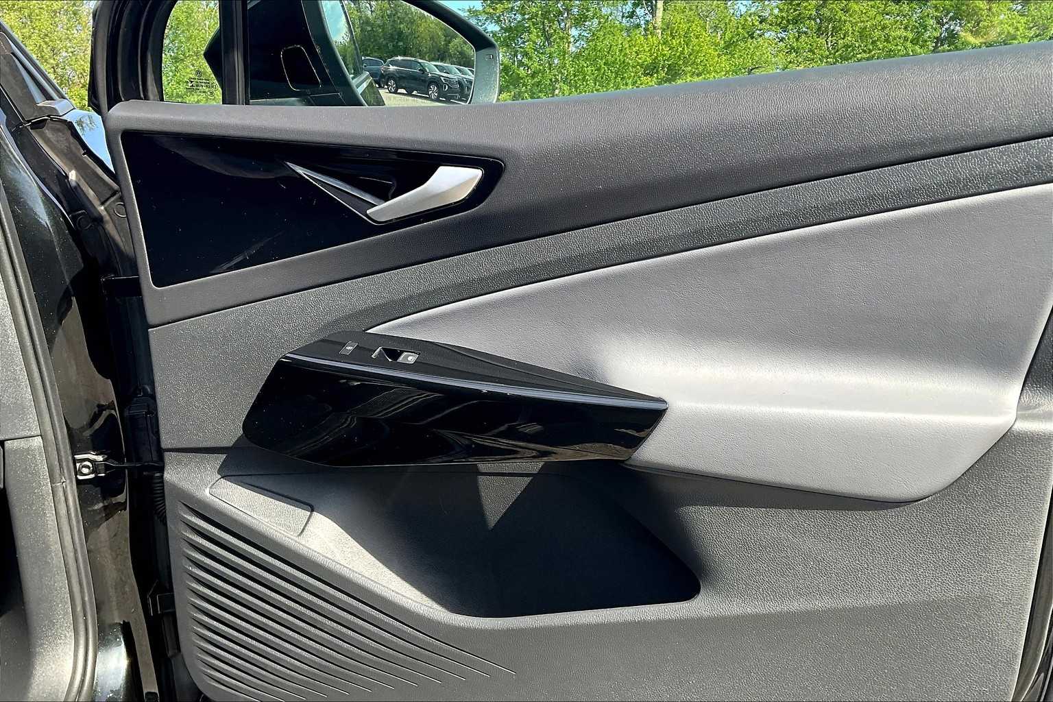 2021 Volkswagen ID.4 Pro - Photo 12