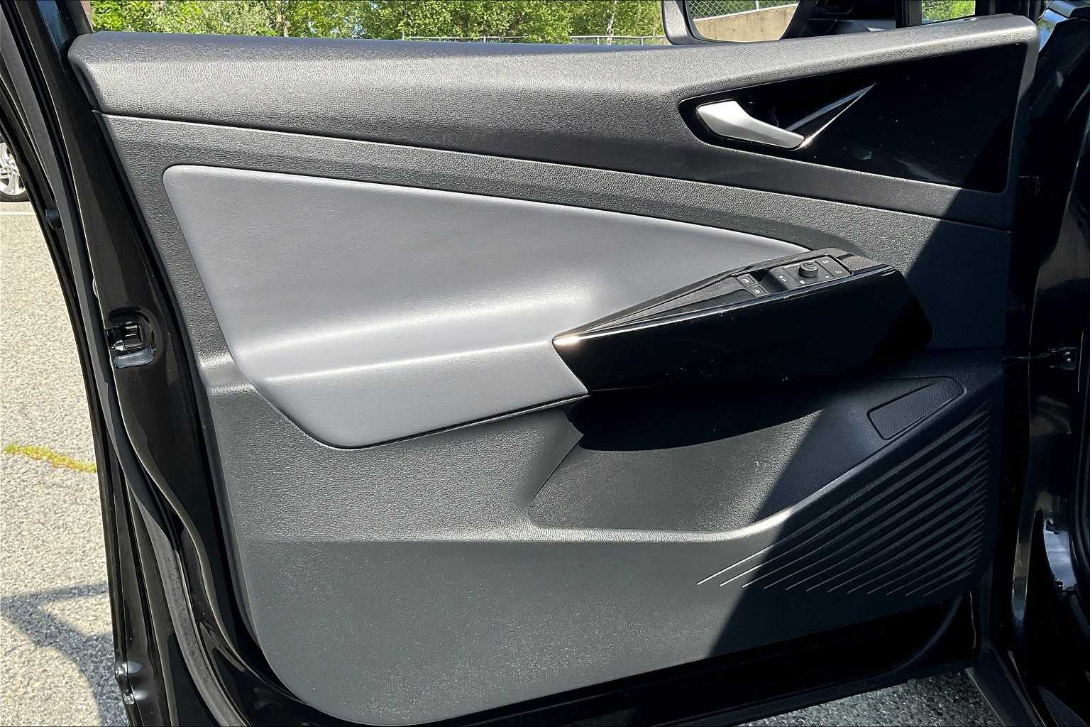 2021 Volkswagen ID.4 Pro - Photo 9