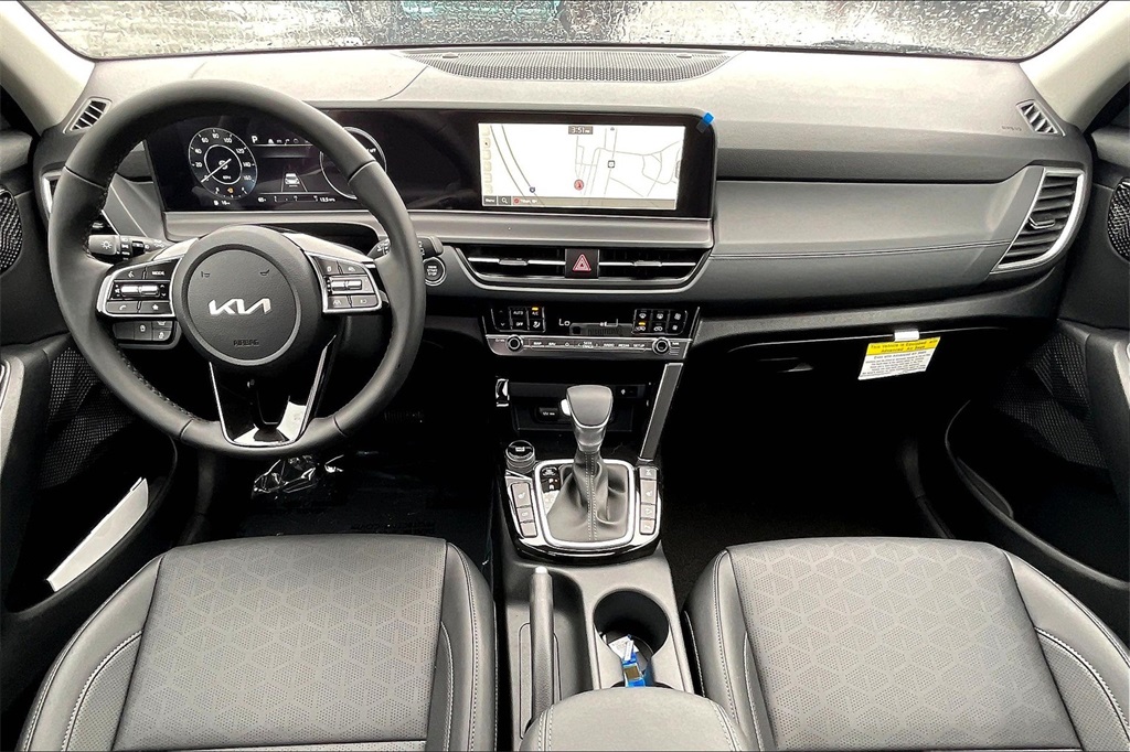 2026 Kia Seltos EX - Photo 12