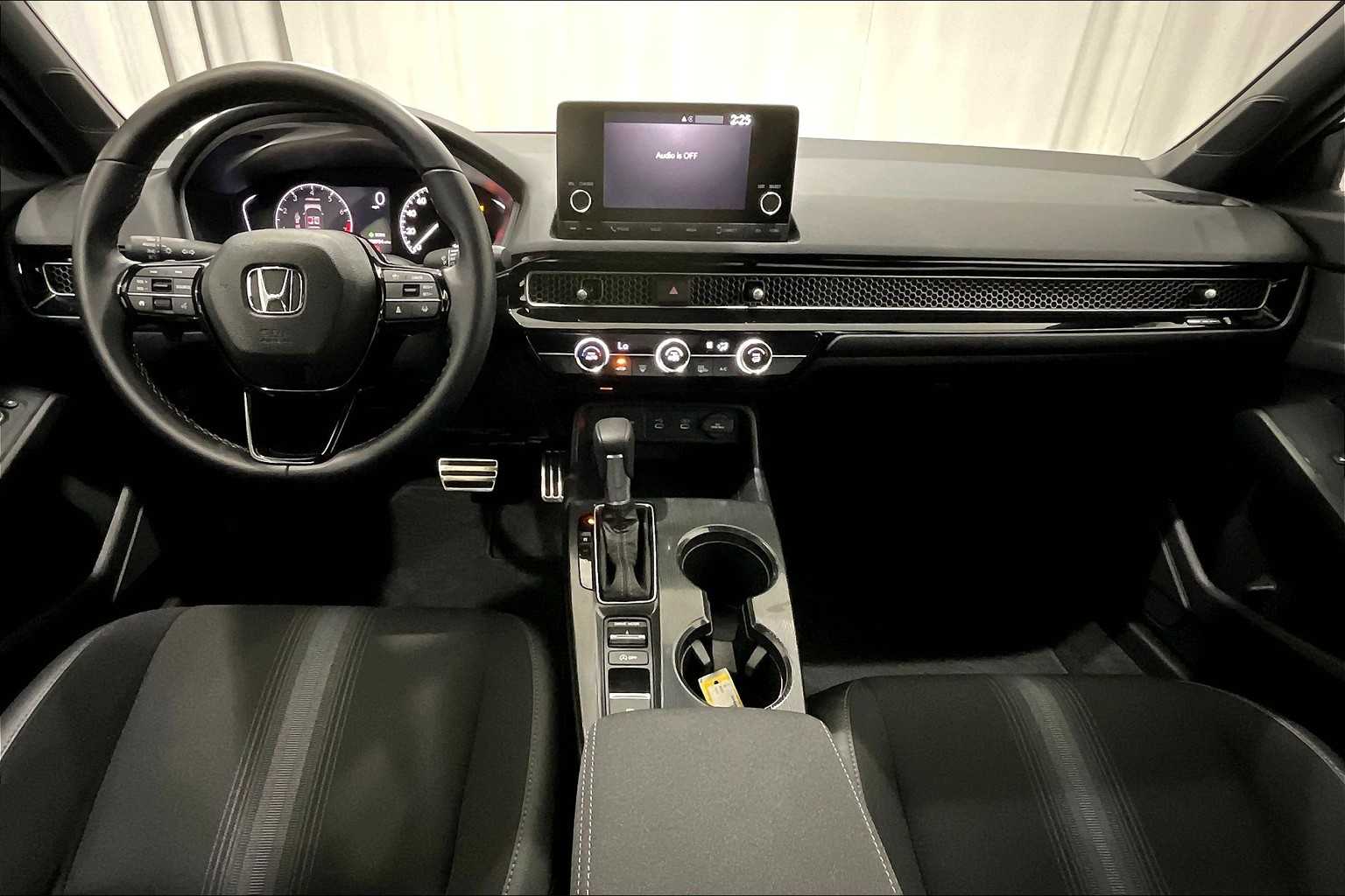 2025 Honda Civic Hatchback Sport - Photo 21