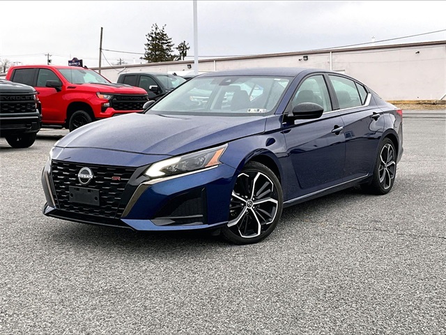 2024 Nissan Altima 2.5 SR - Photo 2