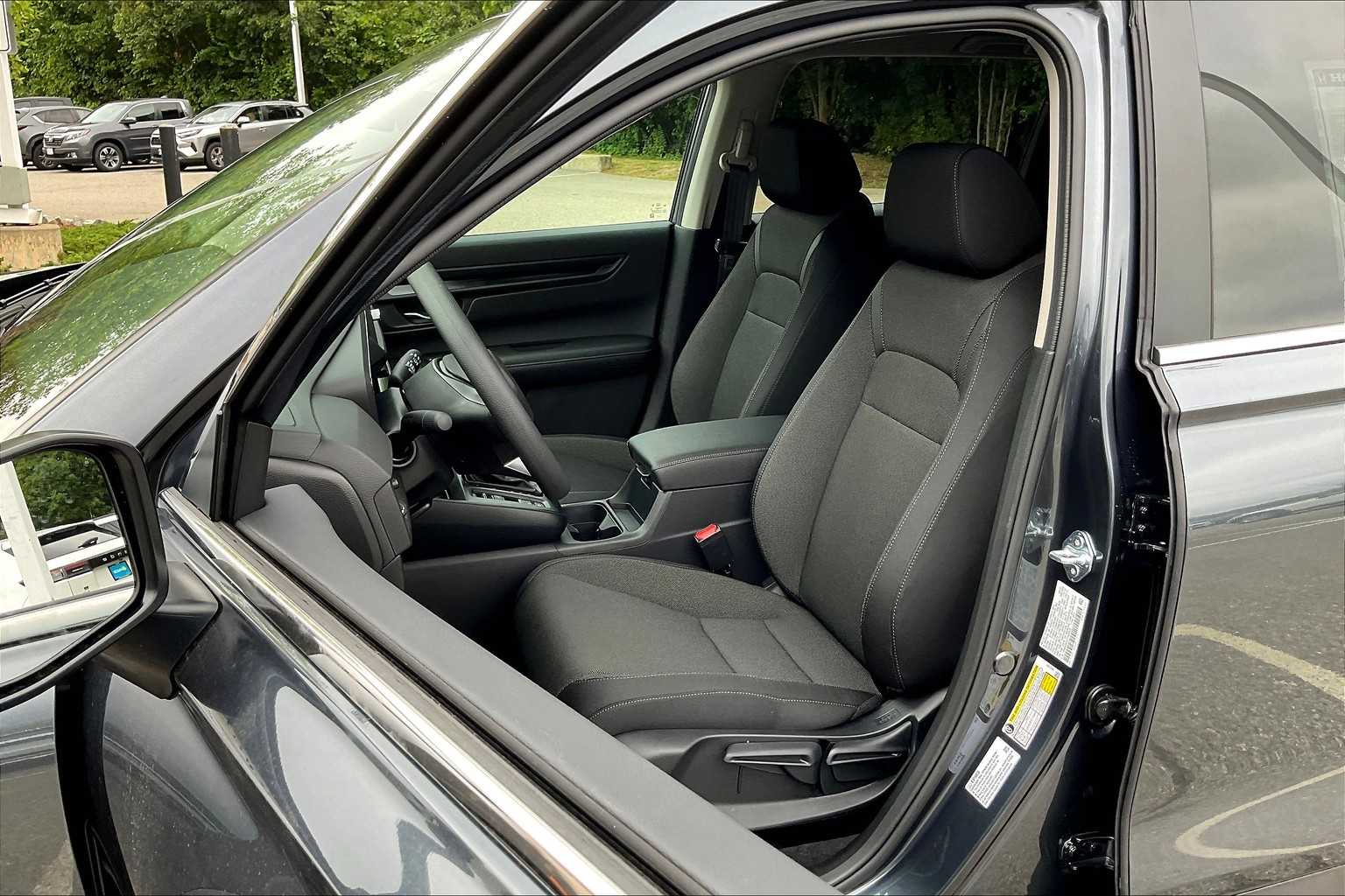 2026 Honda CR-V LX - Photo 11