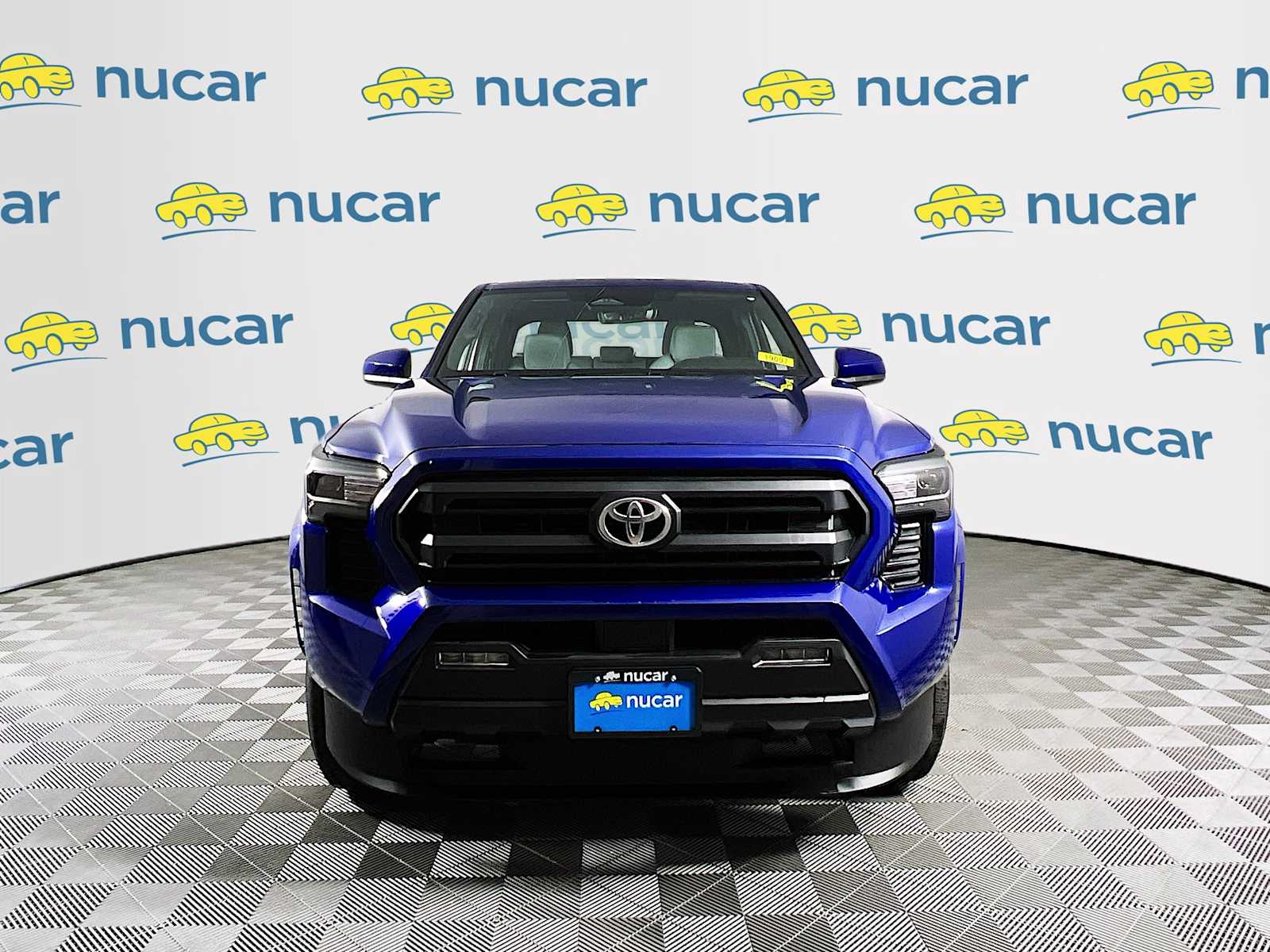 2025 Toyota Tacoma SR5 - Photo 2