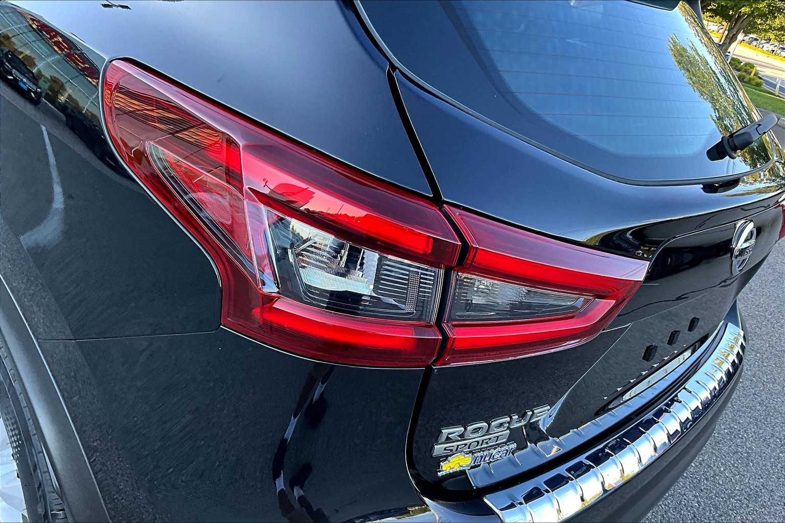 2021 Nissan Rogue Sport SV - Photo 32