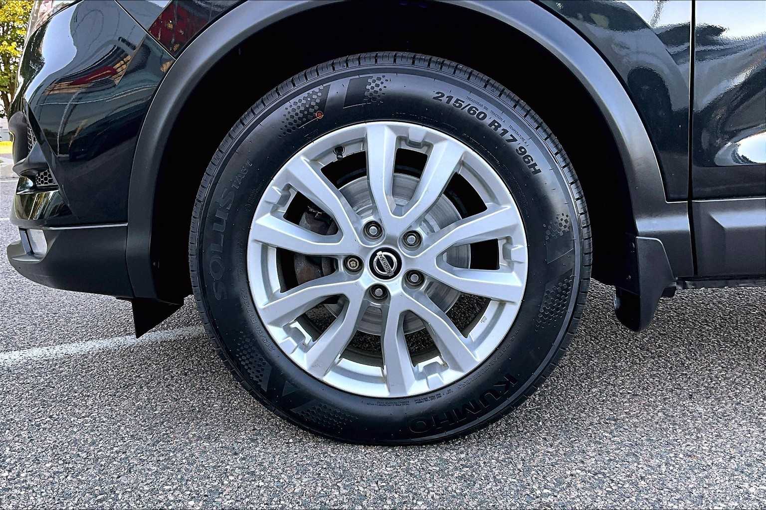 2021 Nissan Rogue Sport SV - Photo 7