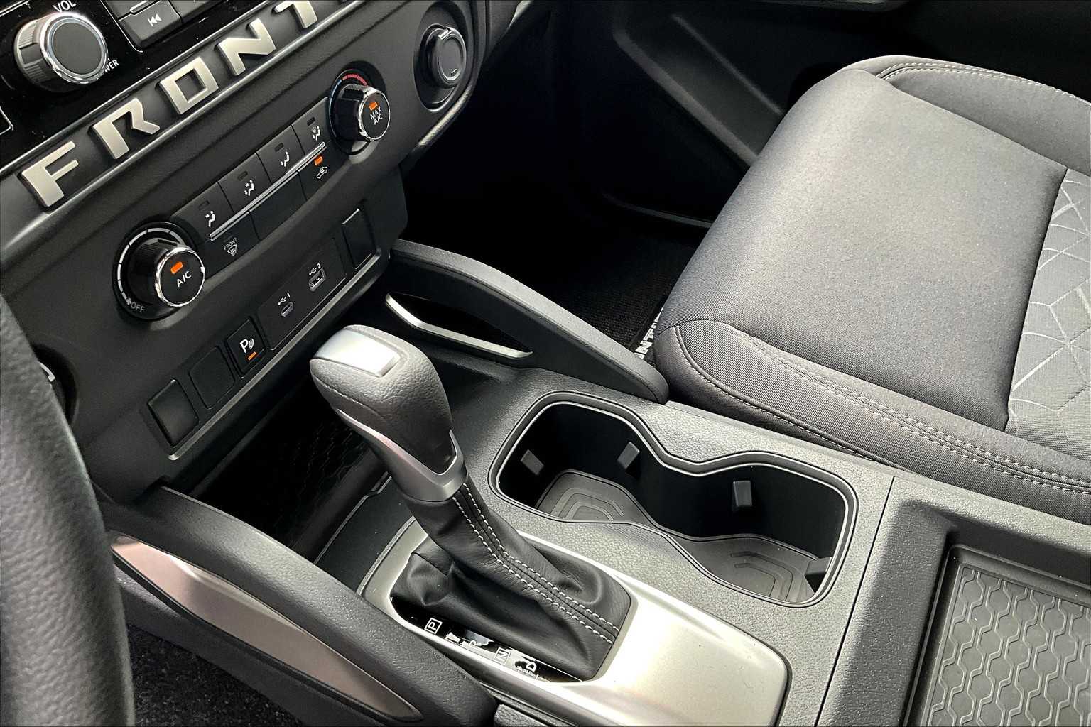 2025 Nissan Frontier SV - Photo 20