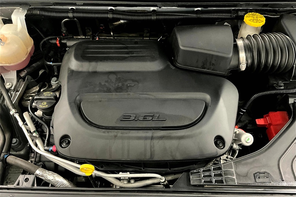 2023 Chrysler Voyager LX - Photo 35