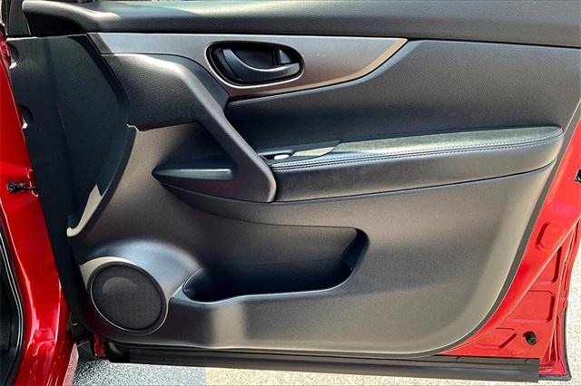 2019 Nissan Rogue Sport S - Photo 12