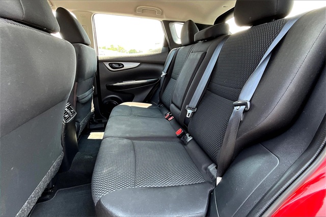 2019 Nissan Rogue Sport S - Photo 14