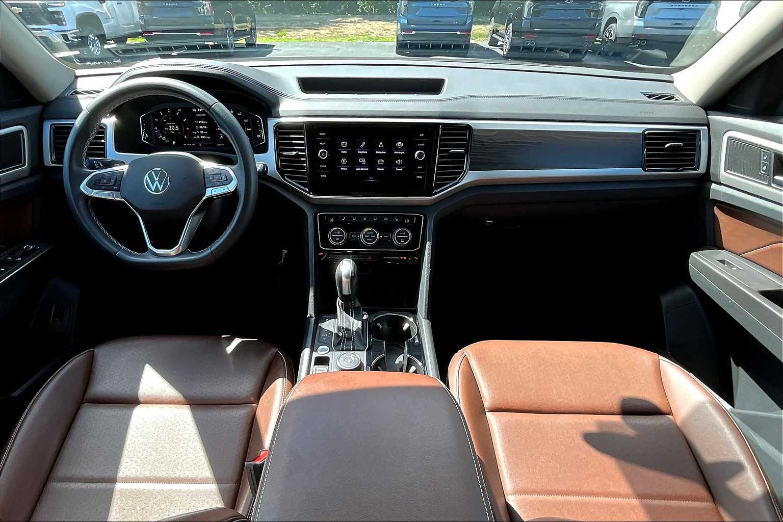 2023 Volkswagen Atlas 3.6L V6 SE w/Technology - Photo 20
