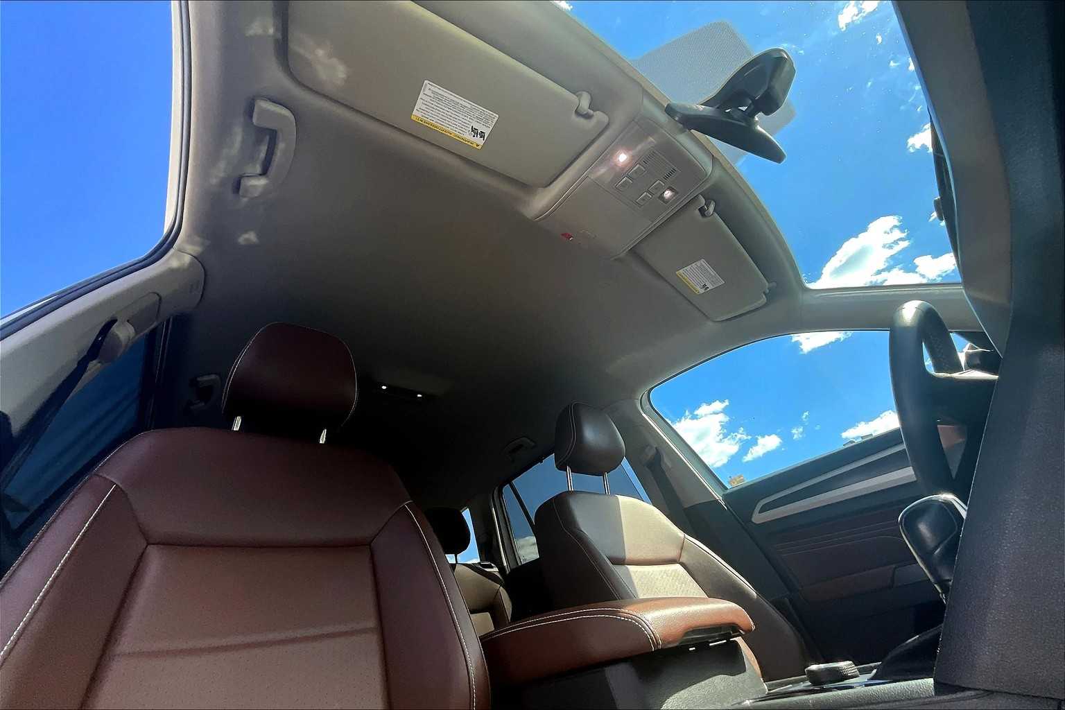 2023 Volkswagen Atlas 3.6L V6 SE w/Technology - Photo 22